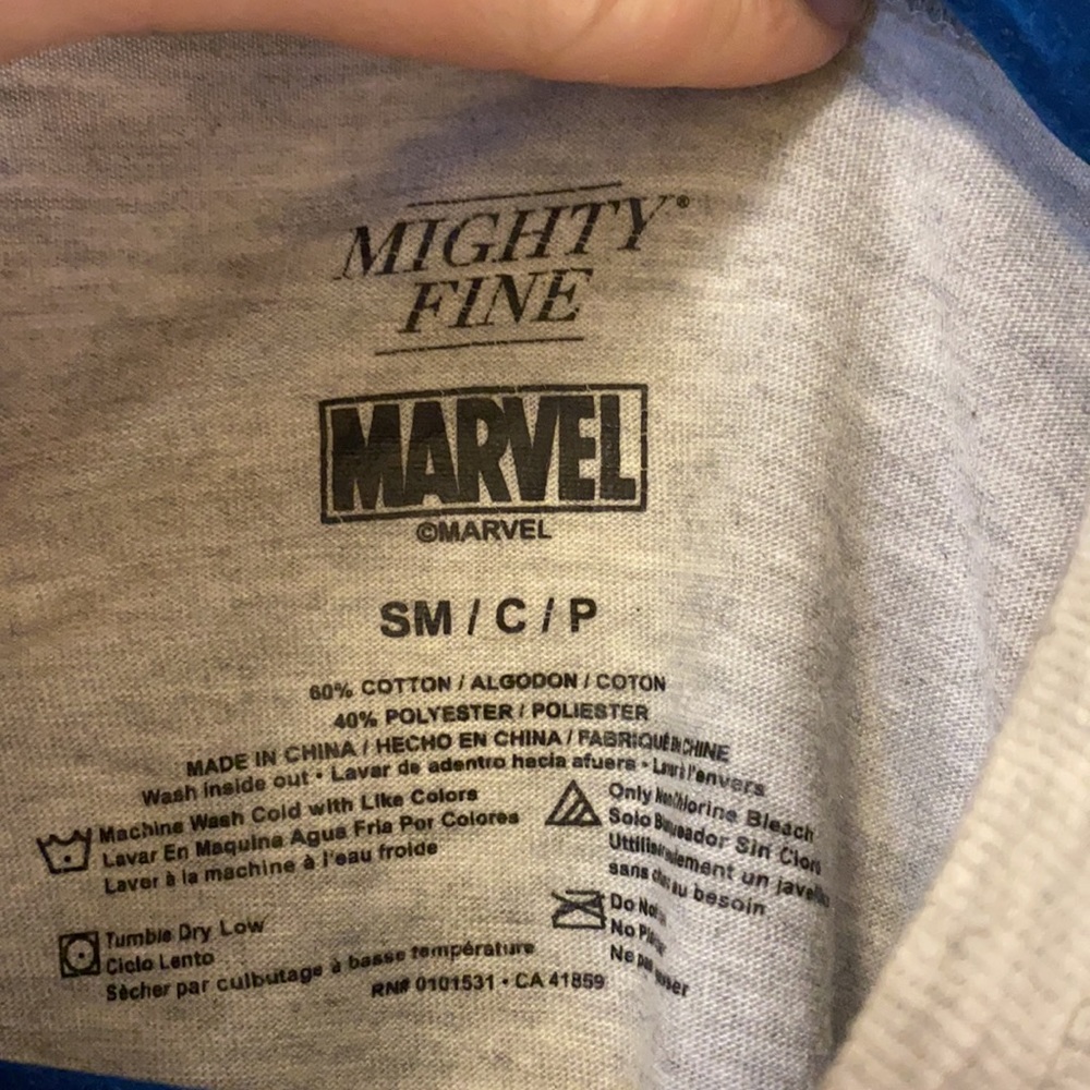 MARVEL COMICS CROP TOP - Picture 2 of 3